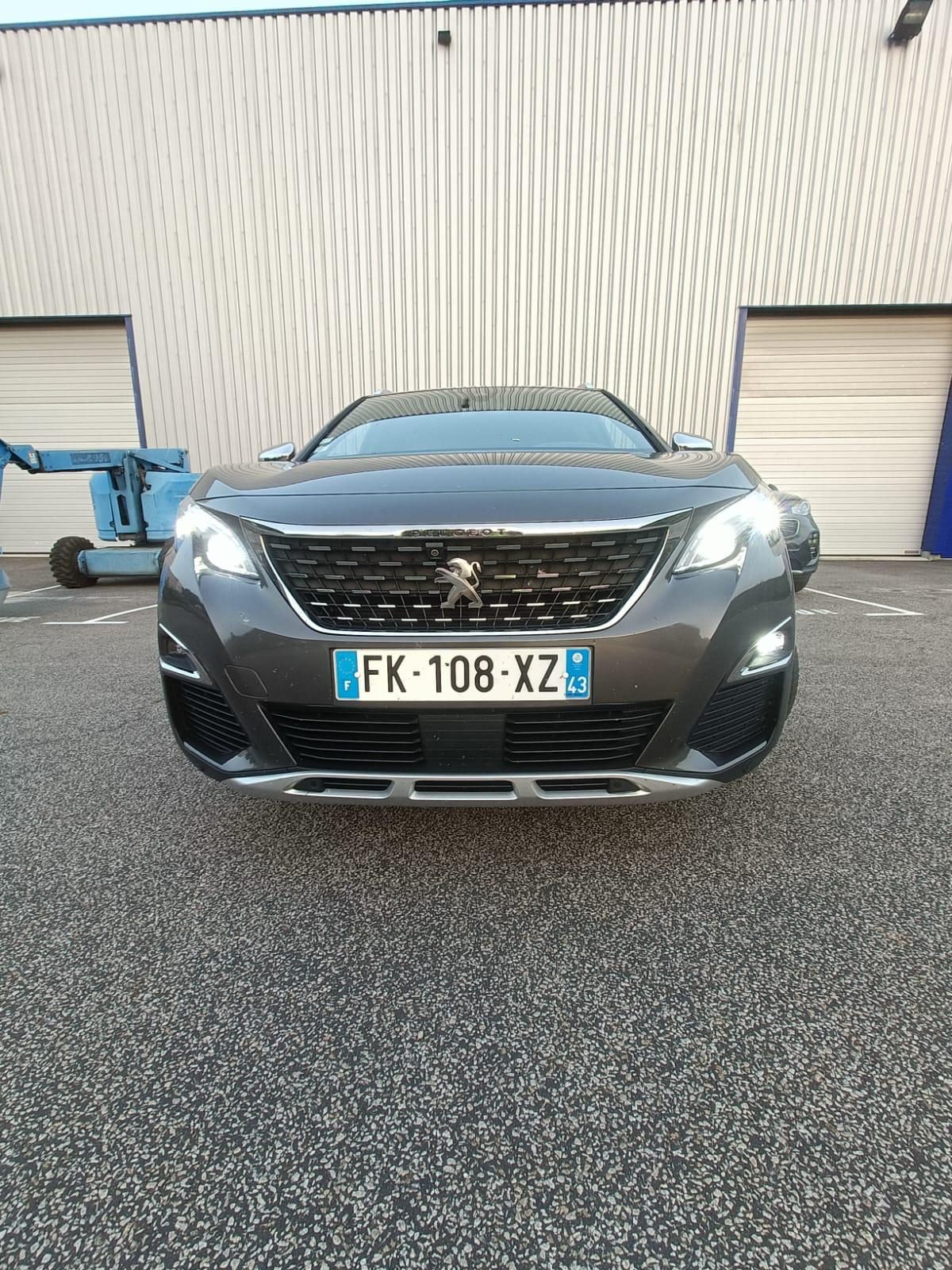 Peugeot  5008 - Miniature 2