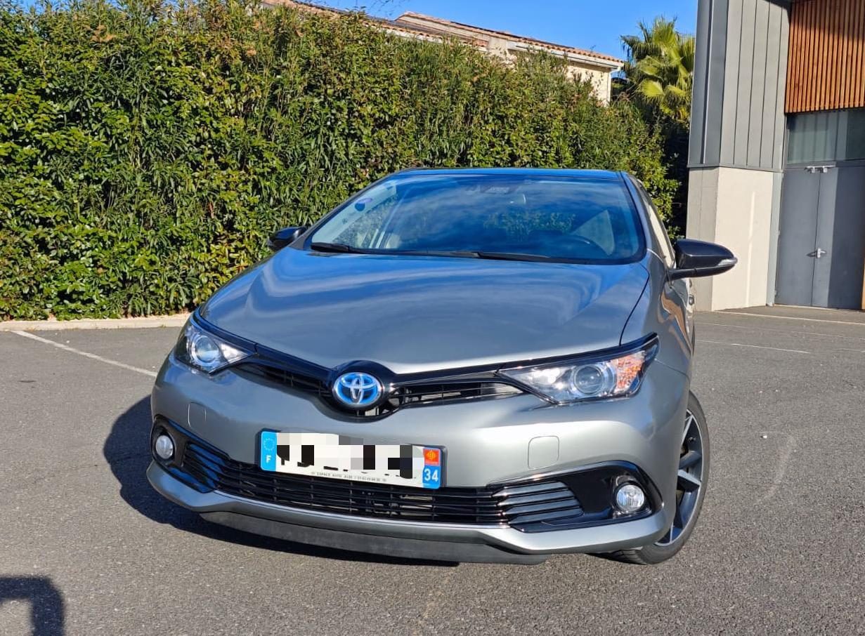 Toyota  Auris