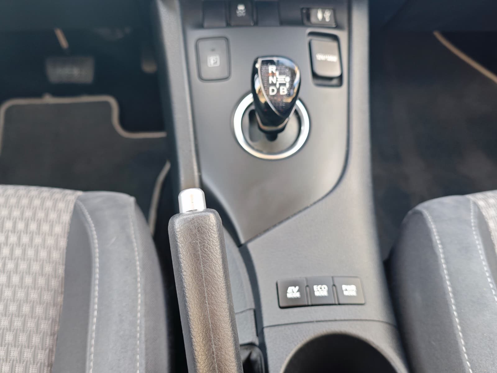 Toyota  Auris - Miniature 8
