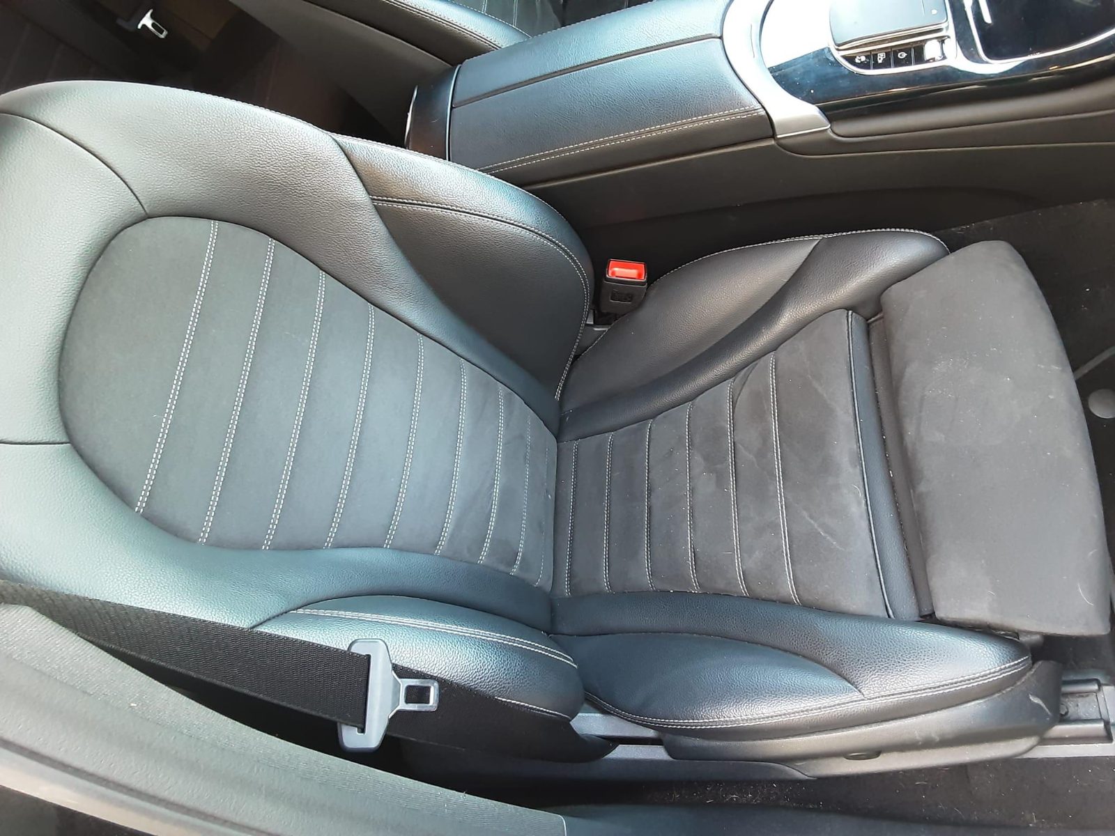 Mercedes  GLC 220 D - Miniature 10
