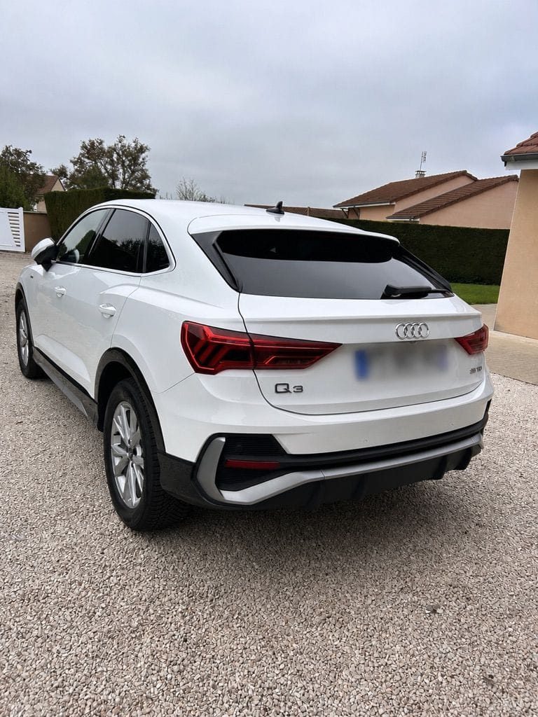 Audi  Q3 - Miniature 4