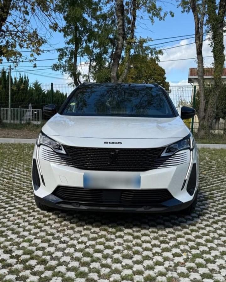 Peugeot  5008