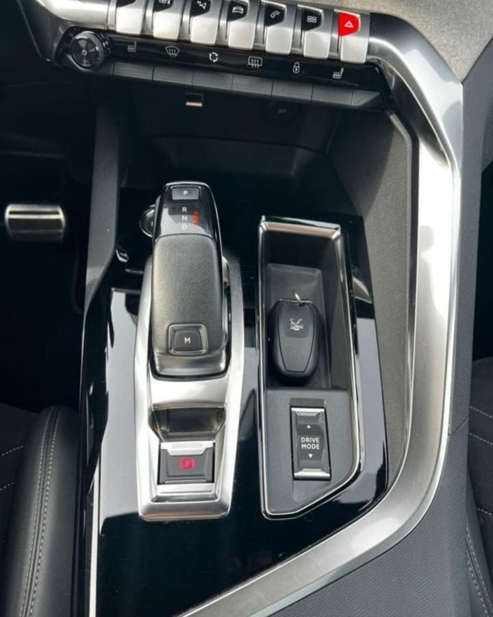 Peugeot  5008 - Miniature 5