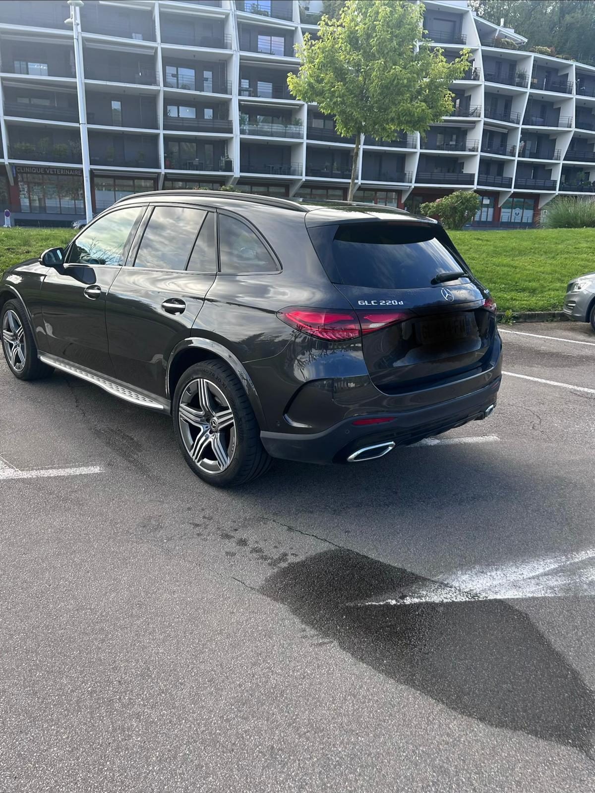 Mercedes  GLC 220D - Miniature 11